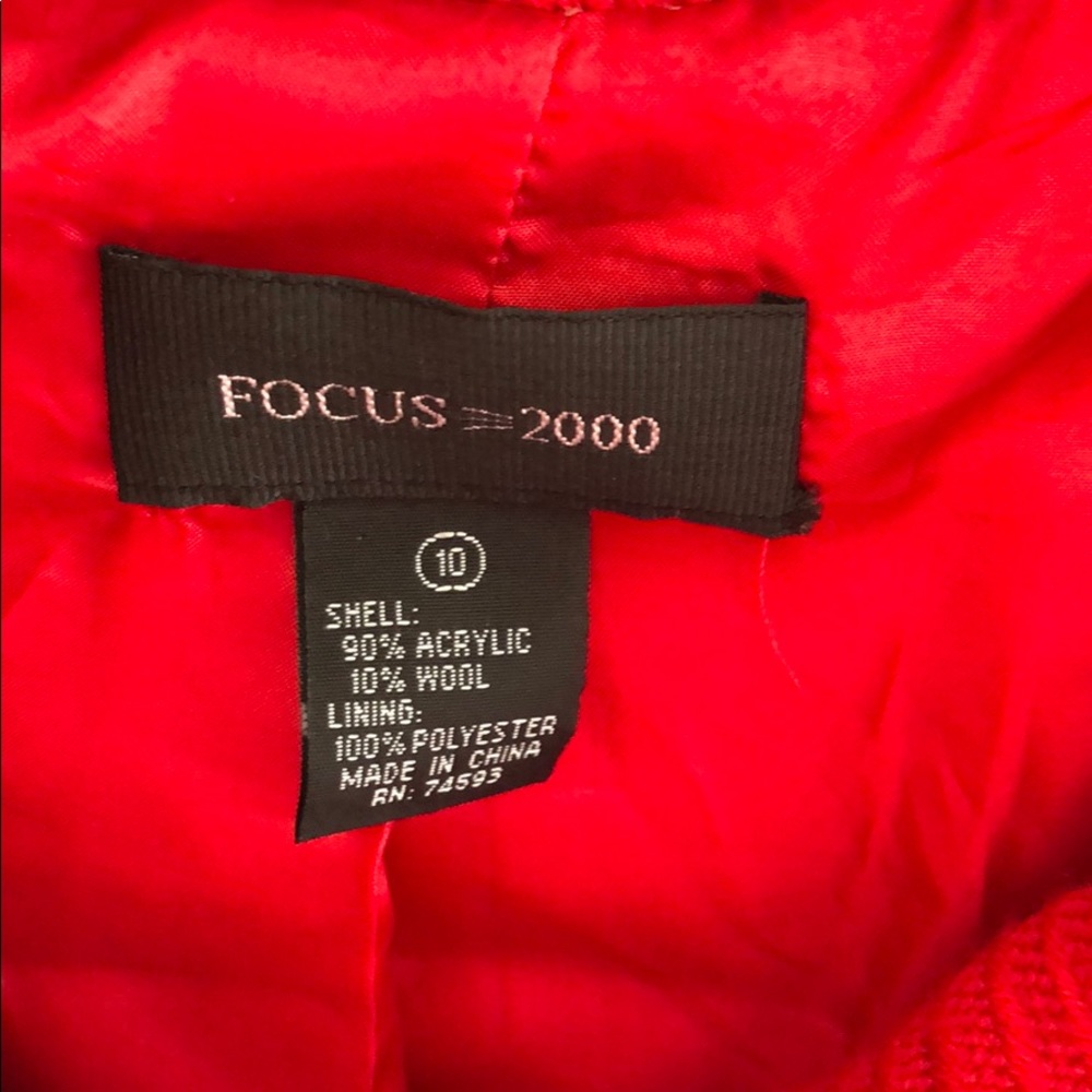 Red/white jacket - Picture 4 of 4
